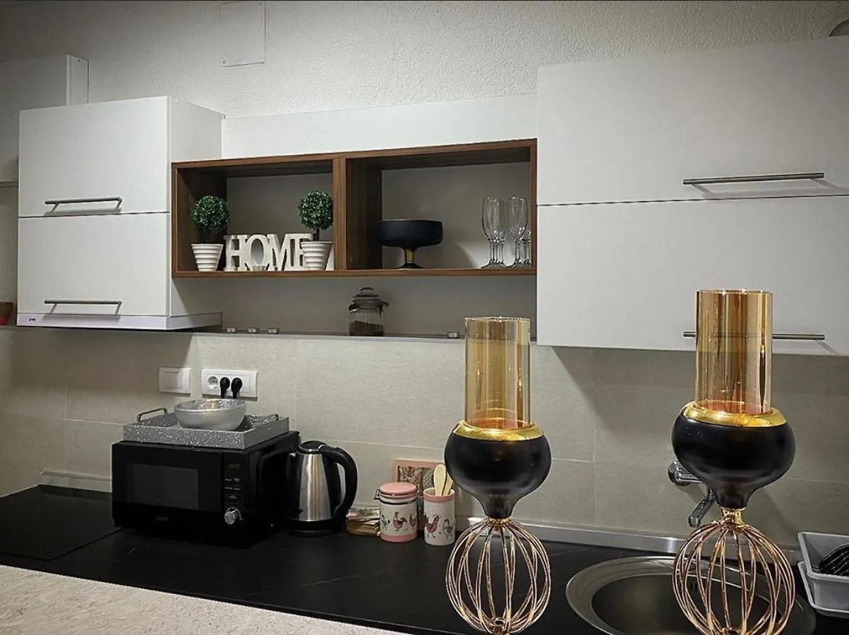 Melani Lux Apartment Nova Varos 0*,  Serbia